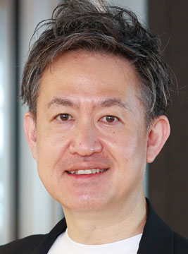 津野尾肇氏